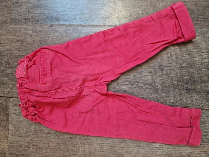 Jean rose 18 mois du pareil au même - photo numéro 4