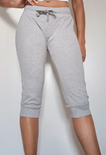 Pantacourt/jogging gris T.S