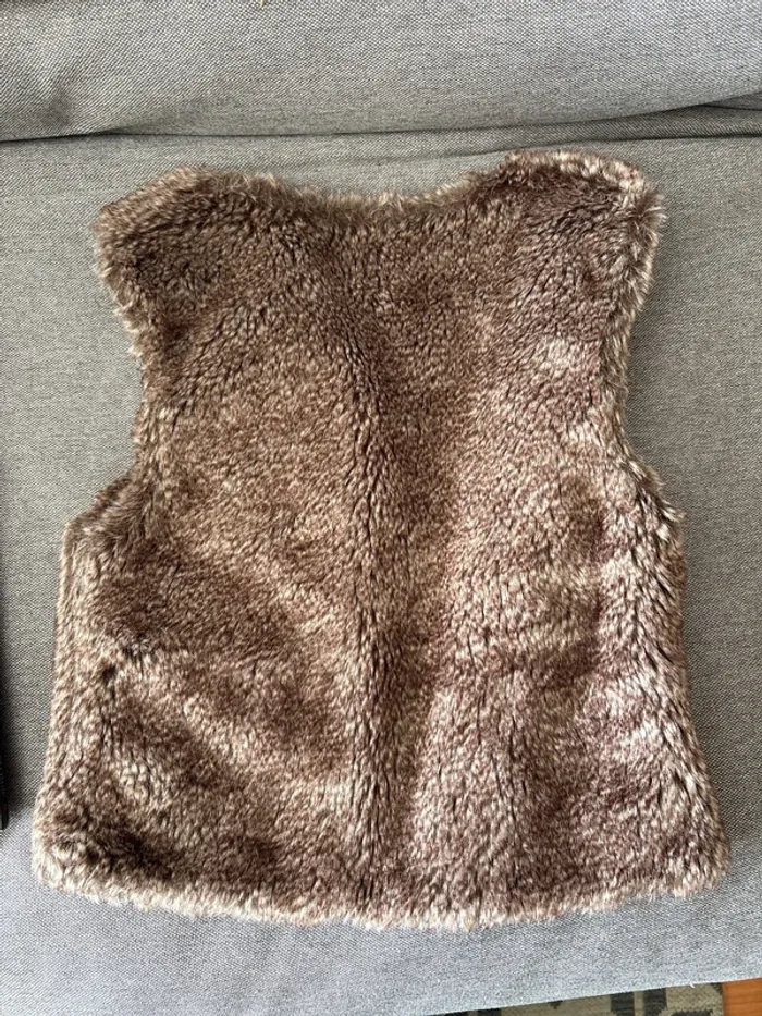 Boléro fourrure sans manches 6ans - photo numéro 4