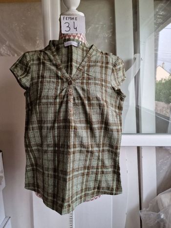 Blouse, verte & marron, en très très bon état, longueur 61cm, en polyester &coton, marque Cache Cach