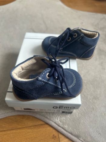 Paire de chaussures bébé garçon taille 19