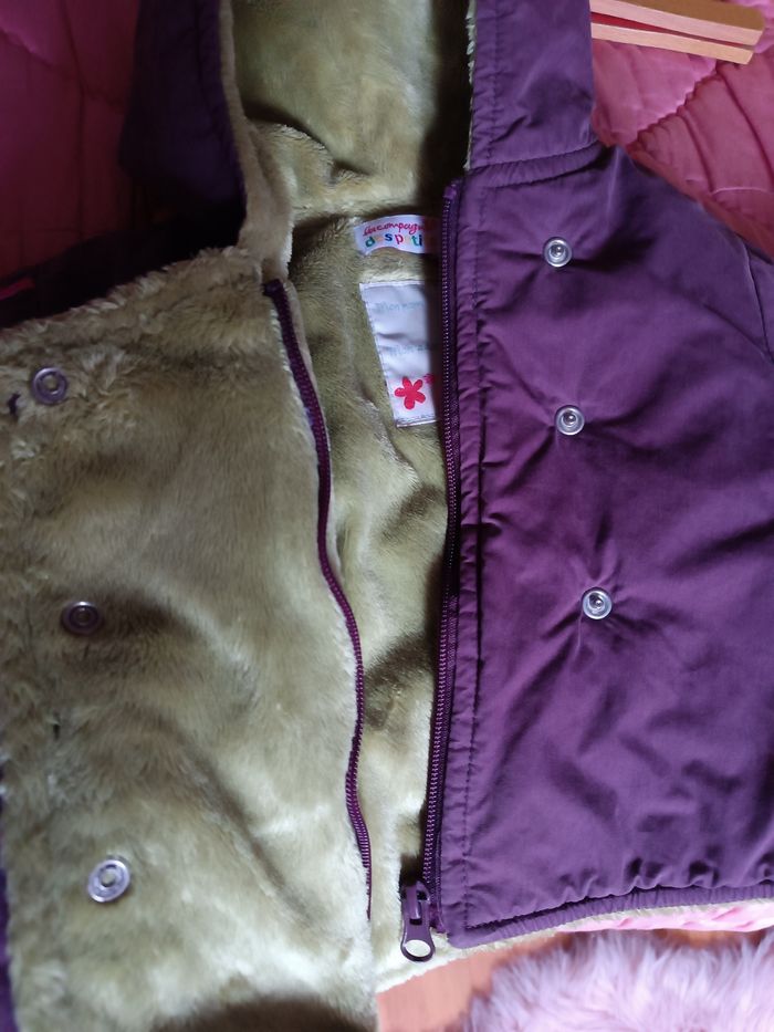 Manteau violet  doublé  9 mois - photo numéro 3