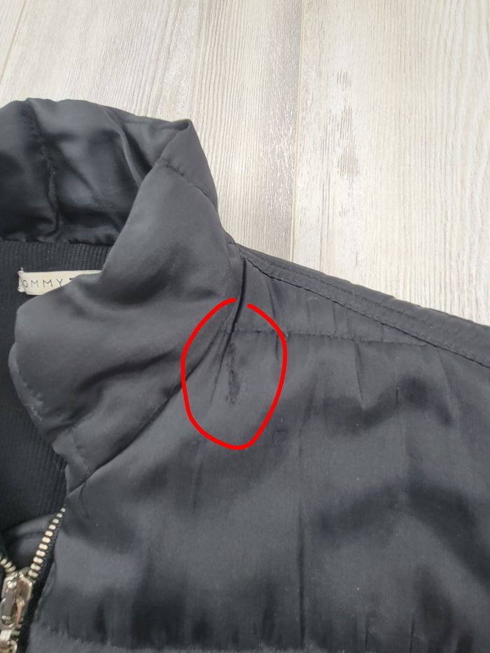 Gilet rembourré Tommy Jeans – taille M (taille petit) – bon état - photo numéro 5