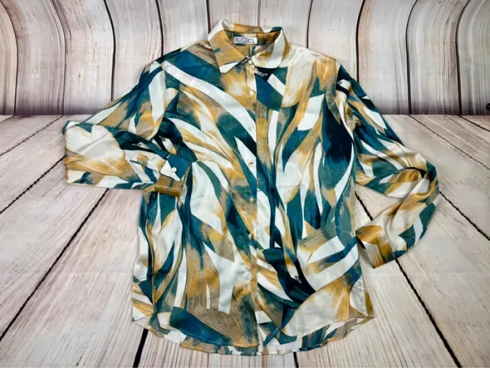 Chemise femme fluide et satinée imprimé jungle taille L/XL - photo numéro 2