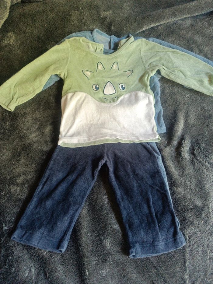 Ensemble de pyjamas T18 mois en très bon état - photo numéro 3