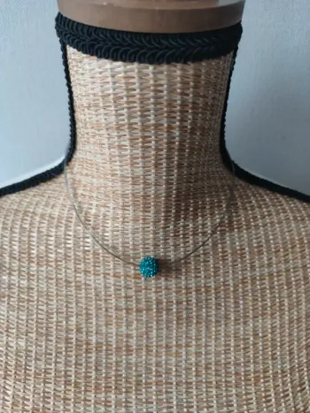 Collier femme neuf