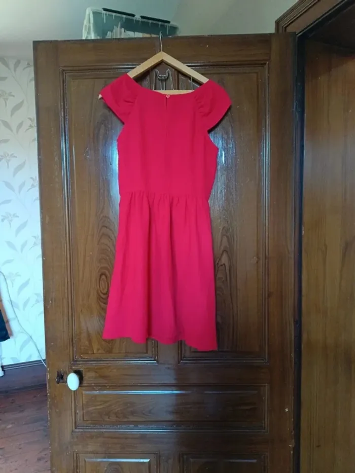 24- Robe, taille 38 - photo numéro 2