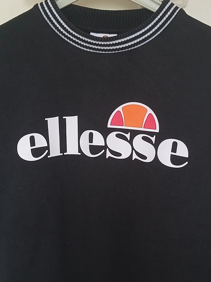Sweat Ellesse taille S - photo numéro 2