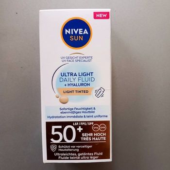 Nivea Sun Fluide Teinté ultra léger