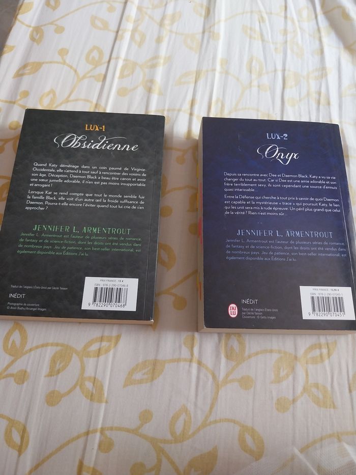 Romans Lux tomes 1 et 2 Obsidienne Onyx Jennifer L Armentrout - photo numéro 4