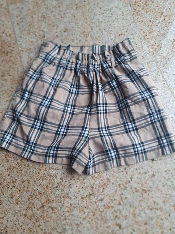 Short à carreaux - photo numéro 3