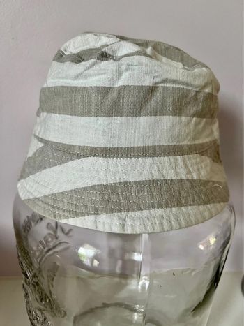 Chapeau 2 ans reversible