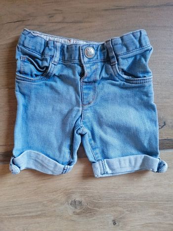 Short jeans