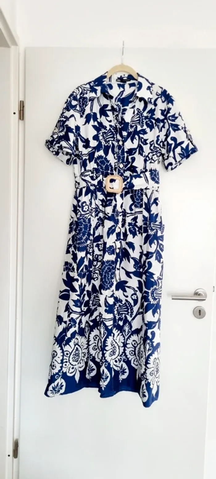 Robe longue zara imprimé floral blanc et bleu 38 - photo numéro 3