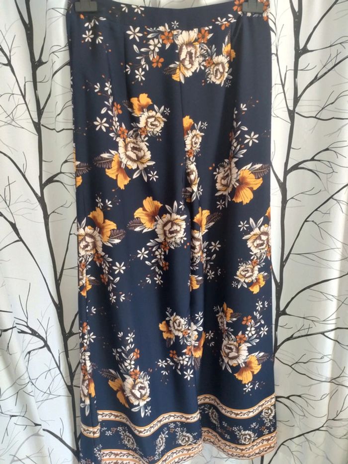 Joli pantalon fluide large à fleurs neuf taille M - photo numéro 4