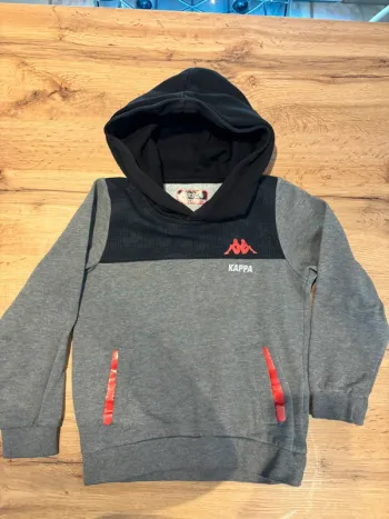 Sweat à capuche garçon 8 ans Kappa noir et gris