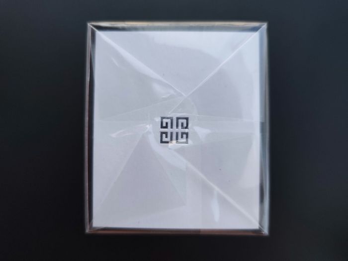 Eau de parfum L'interdit Givenchy 80 ml neuf - photo numéro 2