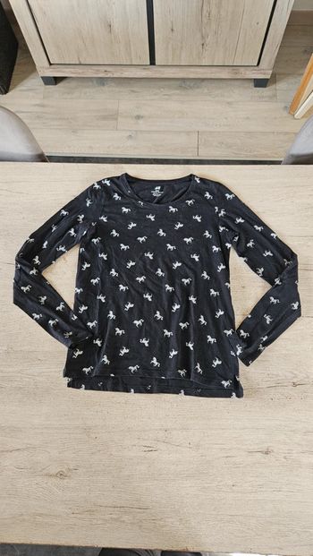 T shirt à manches longues noir avec des licornes brillantes, H&M, taille 14/16 ans, nickel