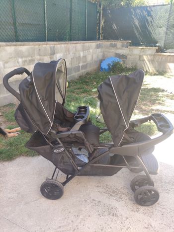 Poussette double GRACO quasi neuve