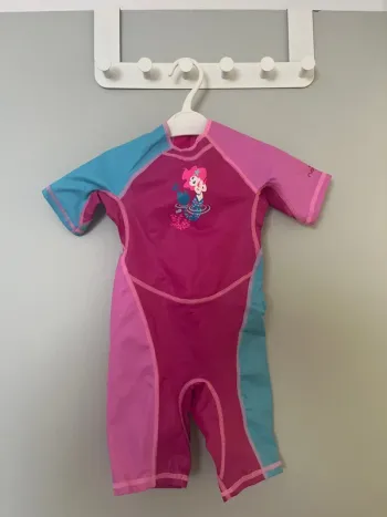 Maillot de bain combinaison taille 3 ans