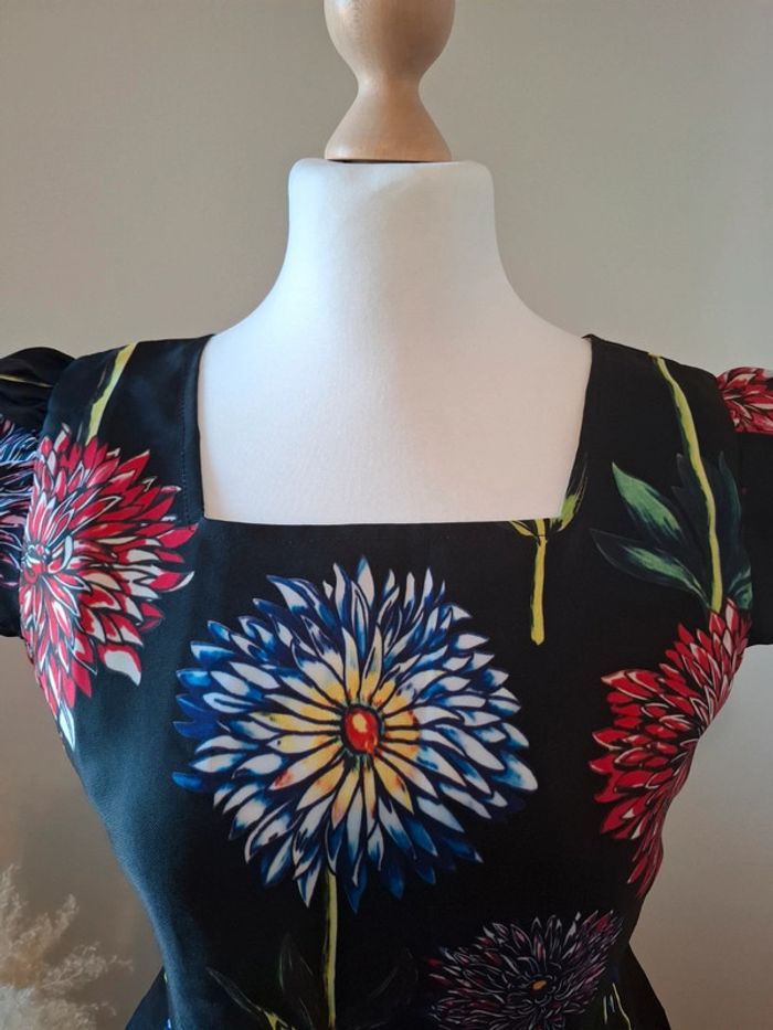 Robe noire chic fleurie Dy Design taille M 38 - photo numéro 2