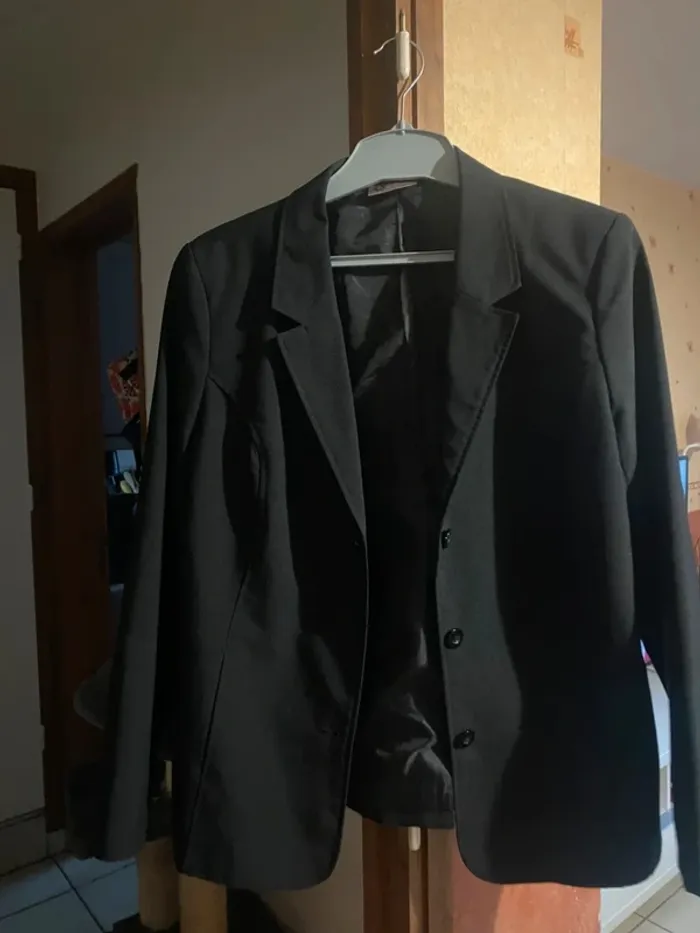 Veste blazer femme Kiabi - Taille M - Très bon état - photo numéro 2