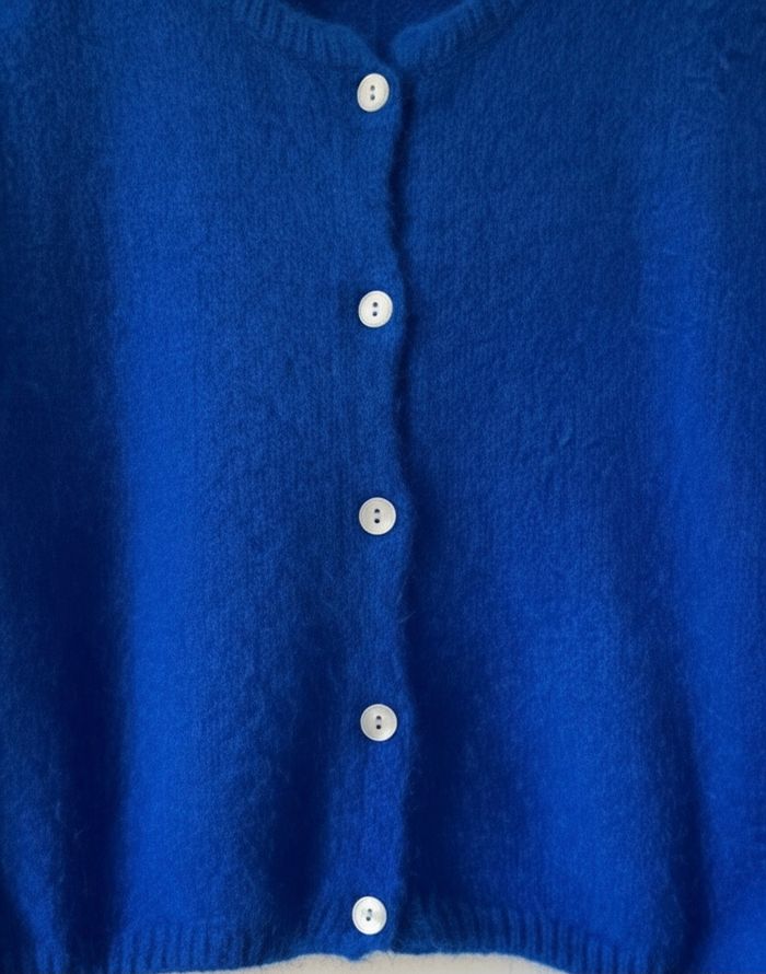 Gilet / cardigan Bleu royal Éclatant - photo numéro 2