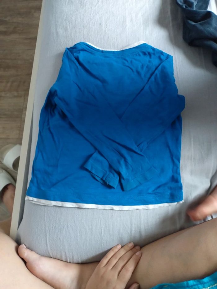 Tee shirt manches longues 4 ans - photo numéro 3