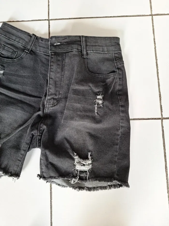 Short en jean excellent état 🔥 - photo numéro 3
