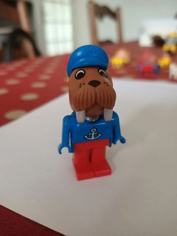 Lego x602c03 Fabuland Personnage Figure Walrus Morse
