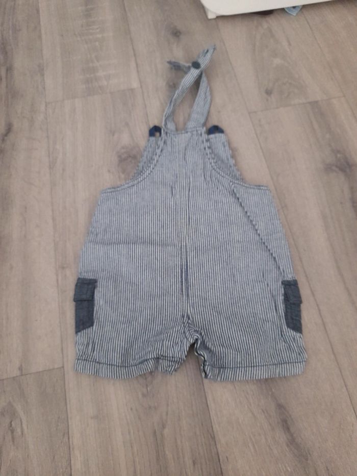 Short salopette 12 mois - photo numéro 3