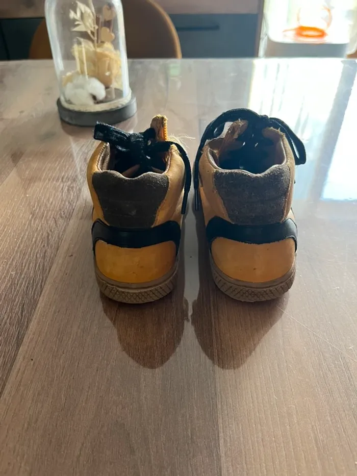 Chaussures - 31 - photo numéro 3