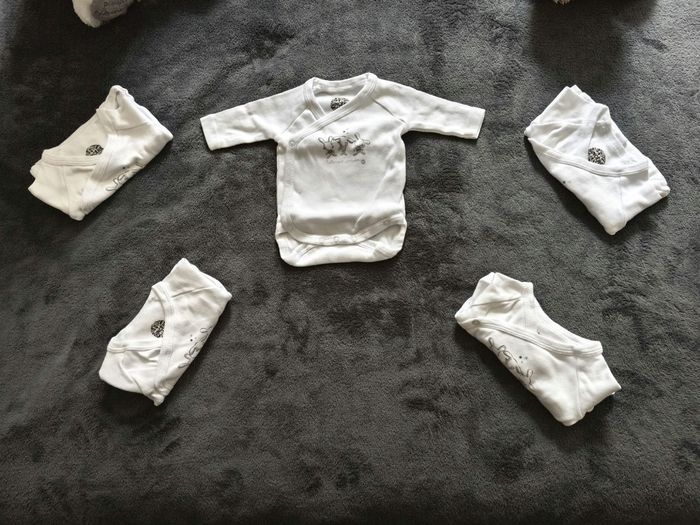 Lot body neuf naissance