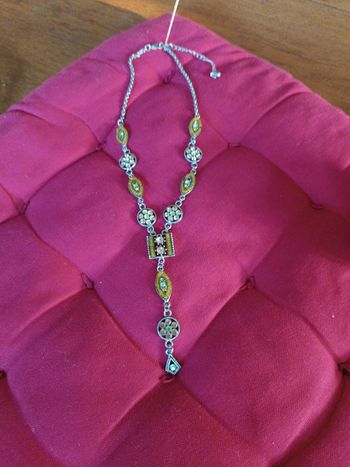 Collier métal et strass 28 cm