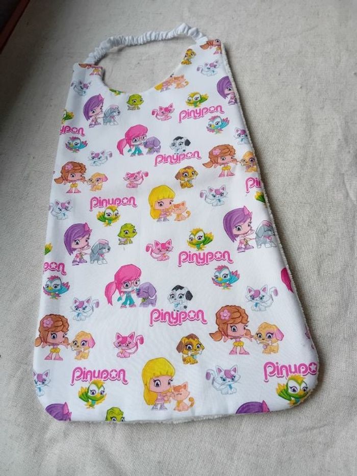 Bavoir maternelle long cou élastique