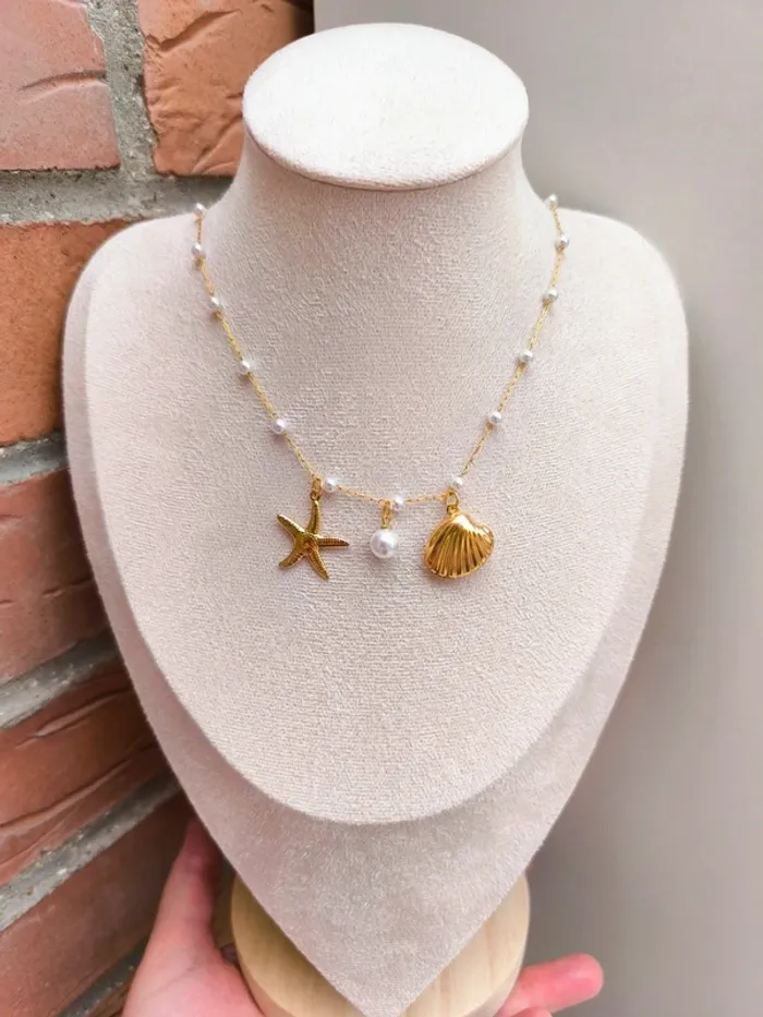 Collier doré et perles blanches avec coquillage et étoile de mer - photo numéro 5