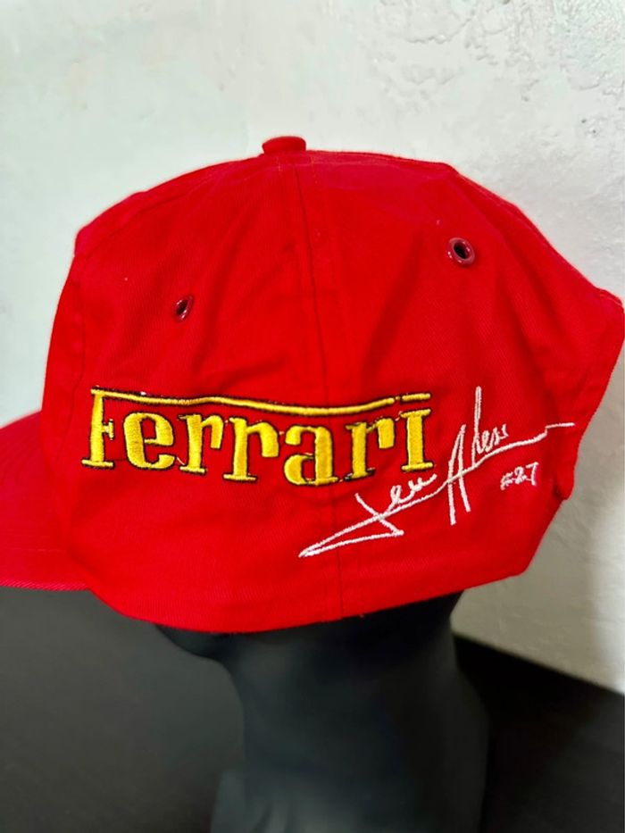 Casquette Ferrari x Marlboro - photo numéro 14