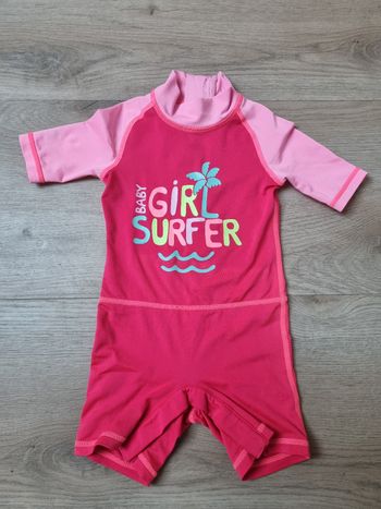 Maillot de bain combinaison combishort anti uv SPF 50 18 mois Decathlon TBE