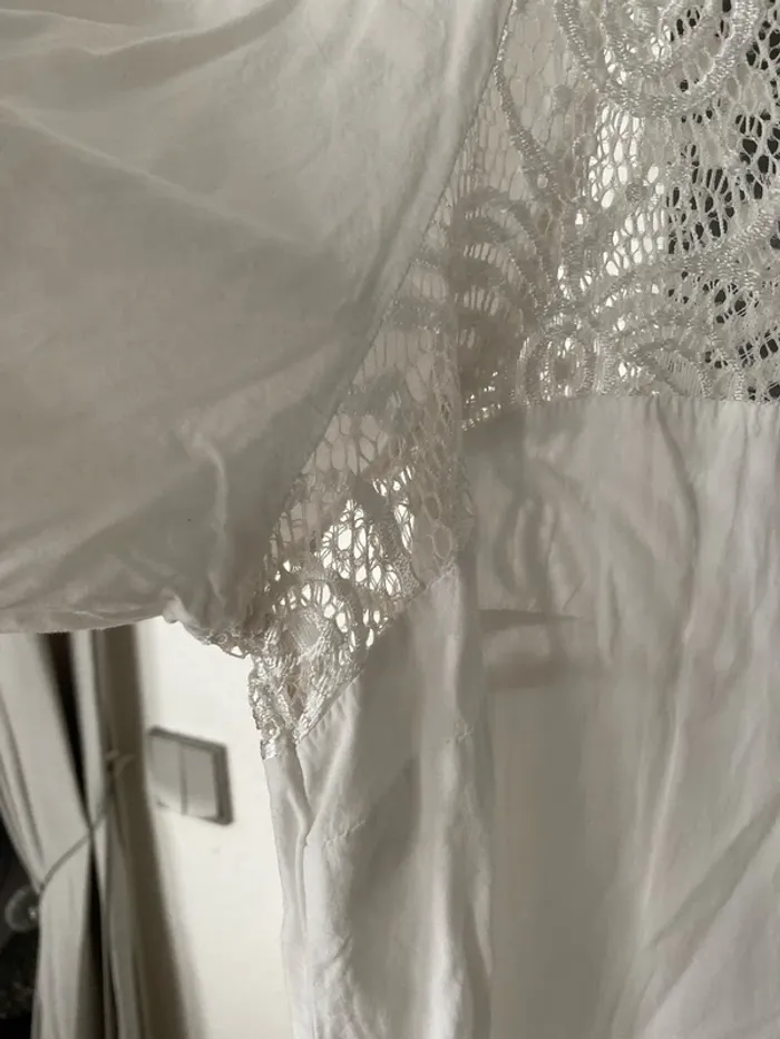 jolie tunique blanche avec dentelle BPC 52 - photo numéro 3