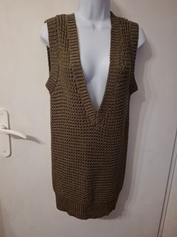 Pull tunique ajourée sans manche caroll taille 38 mesure dans l'annonce