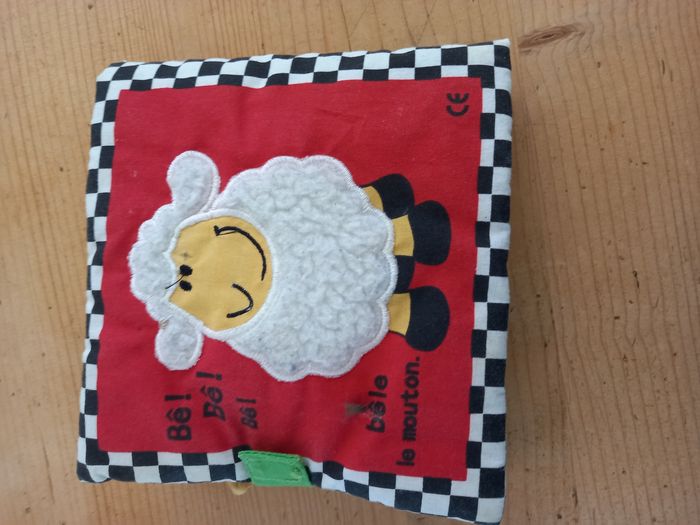 Premier livre bébé tout doux en tissus - photo numéro 6
