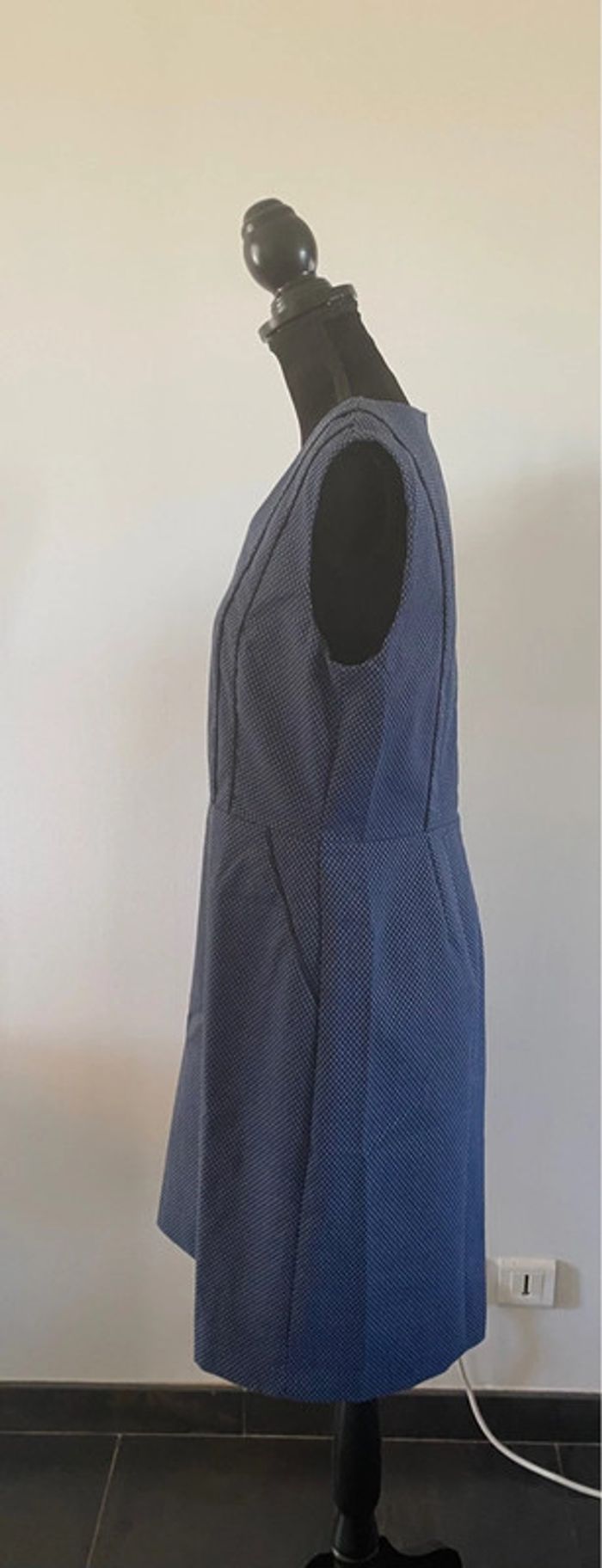 Robe Kookai bleu marine et noire taille 42 - photo numéro 3