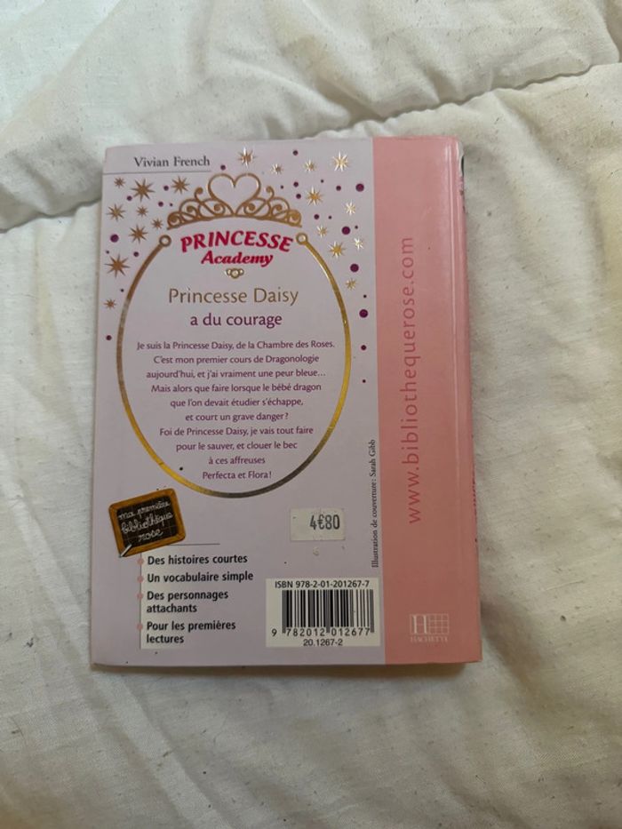 Lot 9 livres Princess Academy - photo numéro 7