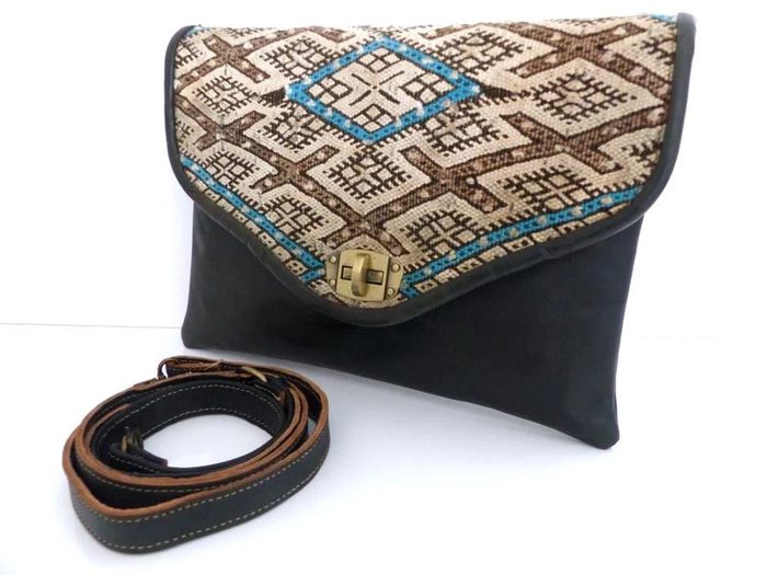 Sac bandoulière NEUF pochette cuir noir pleine fleur tannage naturel & Laine Kilim - Besace ethnique - photo numéro 5