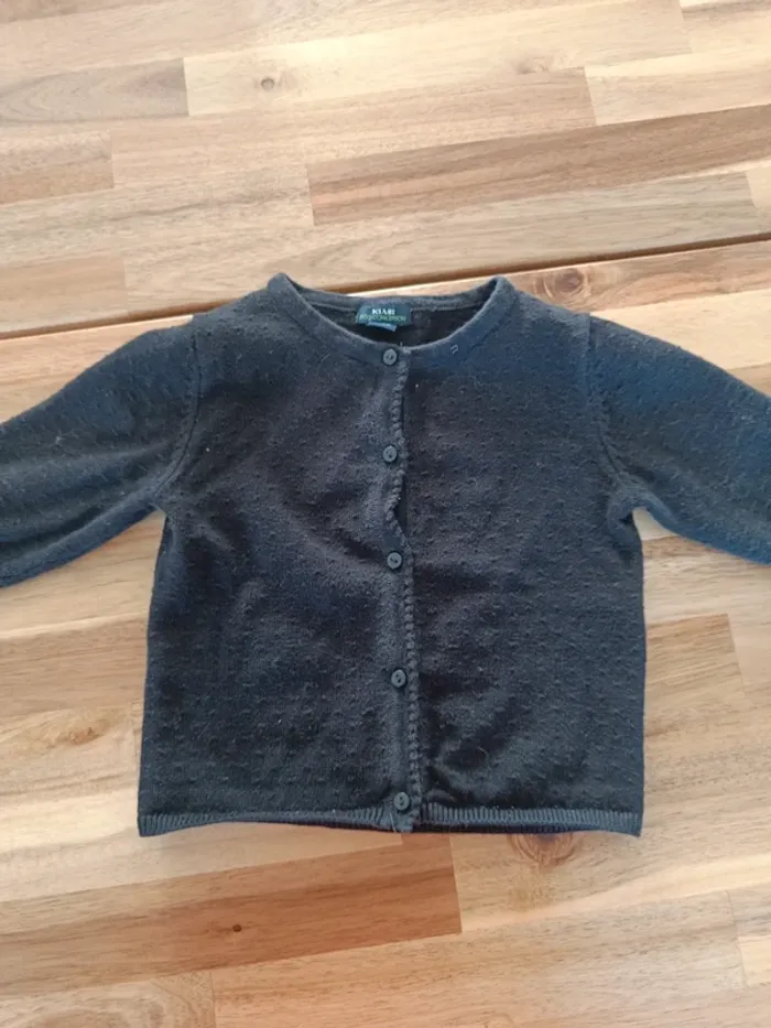 Lot deux gilets en laine - photo numéro 3