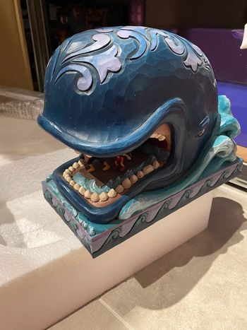 Figurine pinocchio et gepetto baleine disney traditions