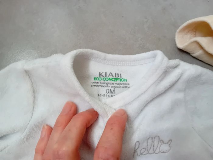Lot de 2 pyjamas taille 0 mois - photo numéro 2