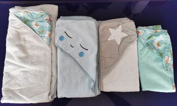 SERVIETTES DE BAIN BÉBÉ