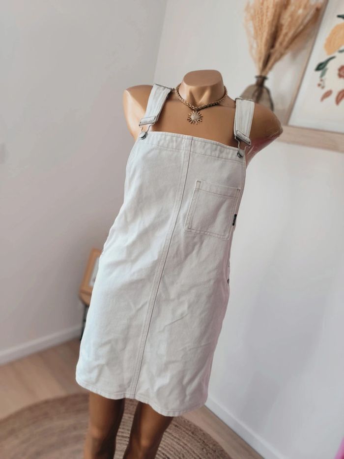 🌸 Robe Salopette en Jean Blanc Cassé - Bizzbee - Taille M (38) 🌸 - photo numéro 2