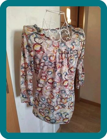 Haut imprimé coloré